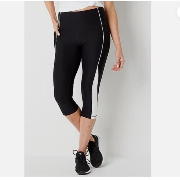 Xersion Ever Contour High Rise Quick Dry Workout Capris. 3X - Picture 1 of 8